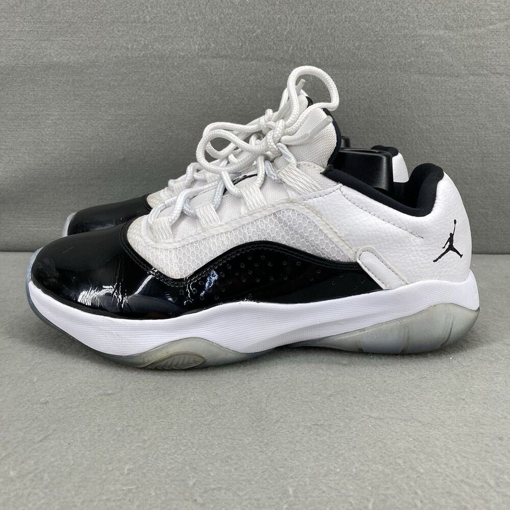 Air Jordan 11 CMFT Low (GS) Size 7Y/Wmns 8.5 White/Black DV2208-100 Concord